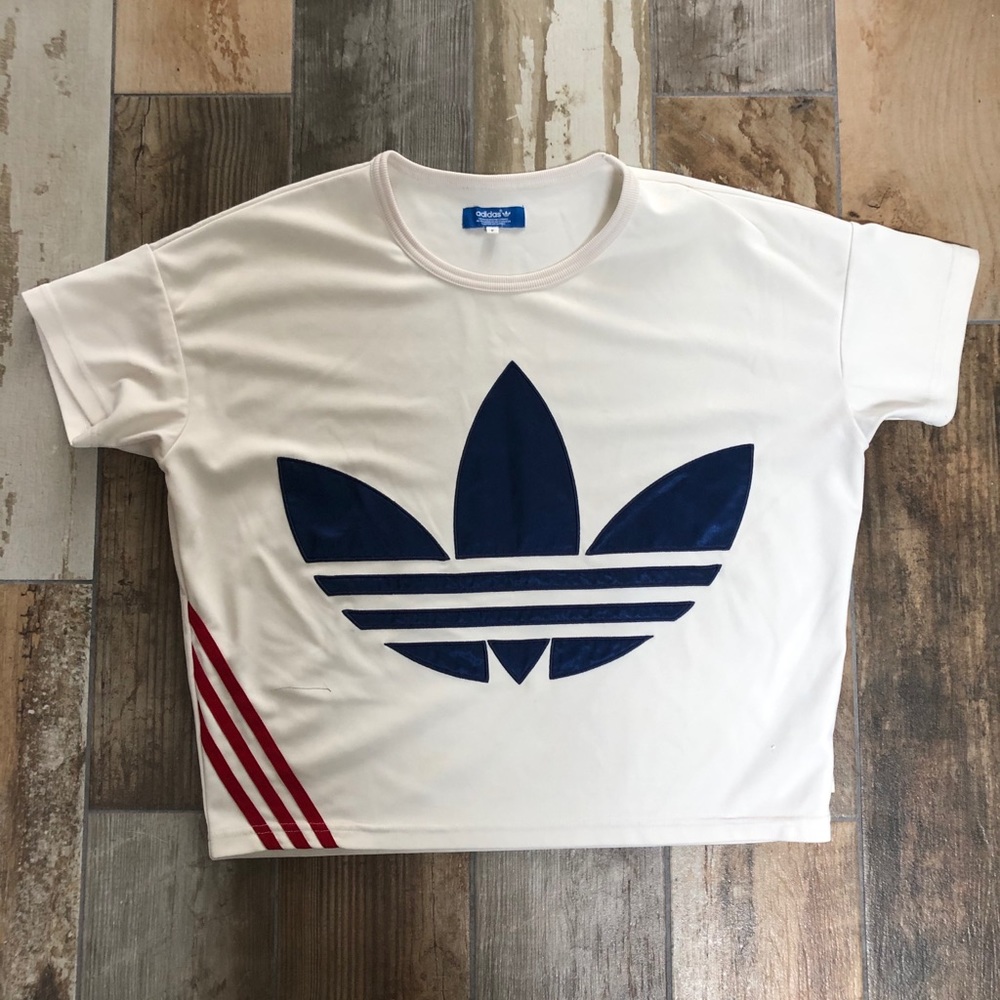 adidas vintage tee.